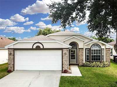 166 Woodbury Pines Circle Orlando, FL 32828