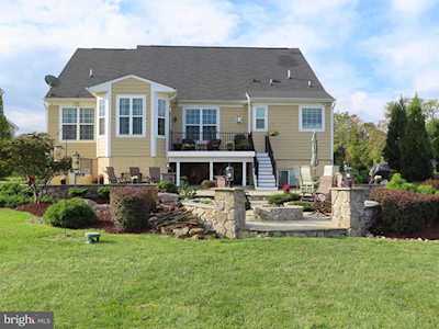12076 Sunflower Field Place Lovettsville, VA 20180