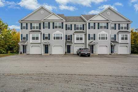 32 Bandon Cir #32 Westford, MA 01886