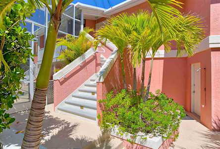 1676 Middle Gulf Dr Sanibel, FL 33957