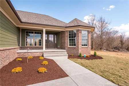 8814 Chestnut Hill Court Charlestown, IN 47111