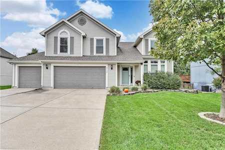 5710 Meadowlark Dr Shawnee, KS 66226