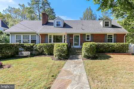 10818 Kenilworth Ave Garrett Park, MD 20896