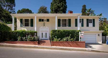3901 Benedict Canyon Drive Sherman Oaks, CA 91423