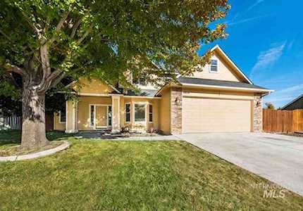 4854 W Shirdale Ct. Meridian, ID 83646