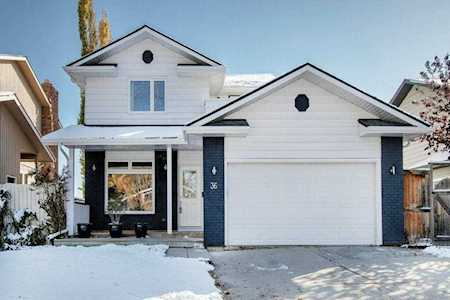 36 Woodfield Road SW Calgary, AB T2W 4G7