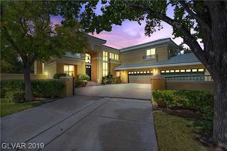 9108 Crystal Lake Ct Las Vegas, NV 89134
