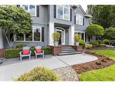 2060 Tanner Creek Ln West Linn, OR 97068