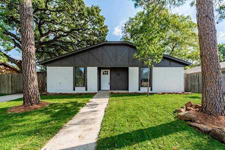 7608 Parkway Drive North Richland Hills, TX 76182