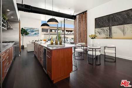 4080 Glencoe Avenue #403 Marina Del Rey, CA 90292