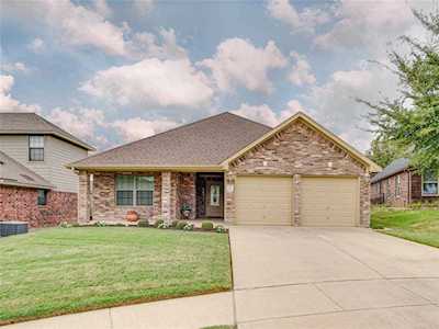 2936 Greenway Drive Burleson, TX 76028