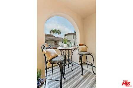 5935 Playa Vista Drive #204 Playa Vista, CA 90094