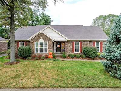 1811 Chaucer Ct Louisville, KY 40220