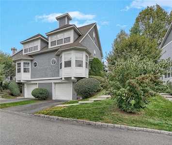 50 Mystic Dr Ossining, NY 10562