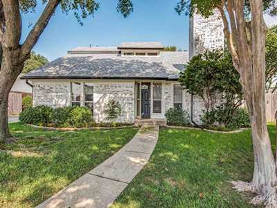 1917 Avignon Court Carrollton, TX 75007