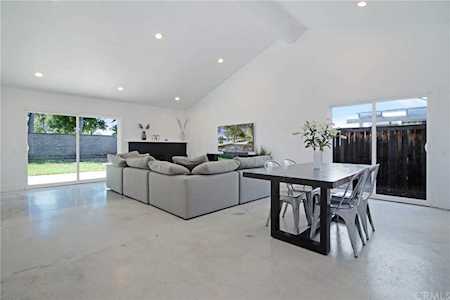 6172 Via Nietos Yorba Linda, CA 92887