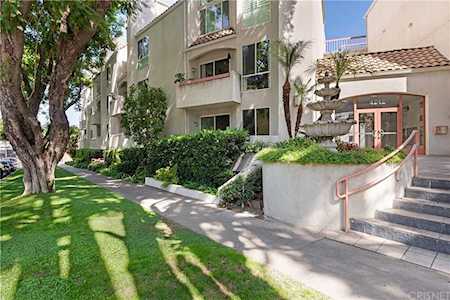 4242 Stansbury Avenue #204 Sherman Oaks, CA 91423