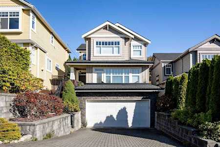 3660 Carnarvon Avenue North Vancouver, BC V7N 3K5