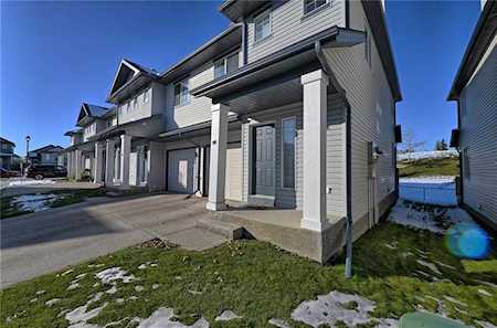 98 Everridge Garden(s) SW Calgary, AB T2Y 0G9