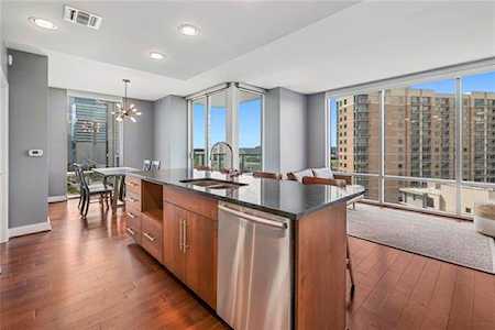 300 Bowie St #1103 Austin, TX 78703