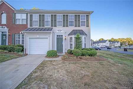 6000 Boathouse Ln Cramerton, NC 28032