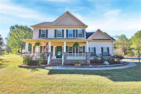 4314 Pioneer Ct Mint Hill, NC 28227