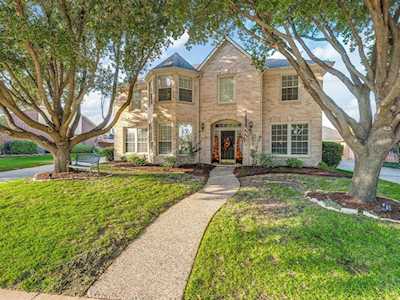 2705 Country Glen Court Keller, TX 76248