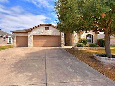 2113 Settlers Park Loop Round Rock, TX 78665