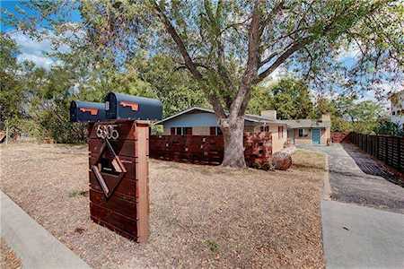 6305 Vioitha Dr #A Austin, TX 78723