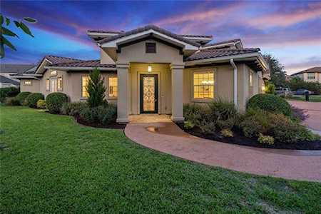 51 Wingreen Loop The Hills, TX 78738