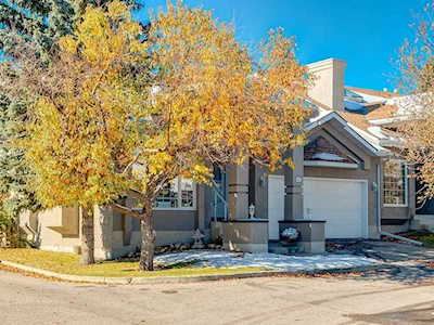 41 Christie Garden(s) SW Calgary, AB T3H 3B5