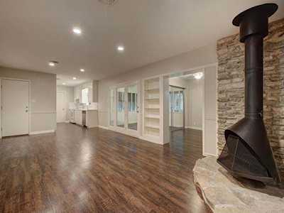5912 Fairlane Dr Austin, TX 78757
