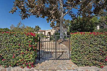 11061 Longford Street Sylmar, CA 91342