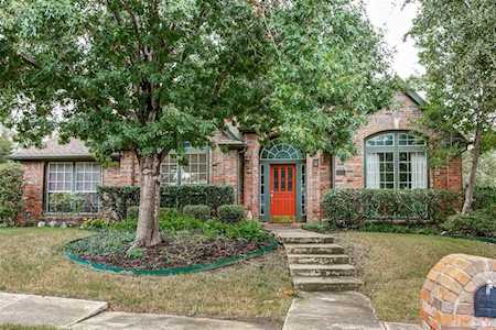 8637 Shadybrooke Drive North Richland Hills, TX 76182