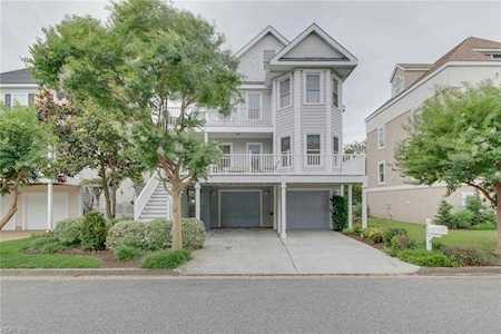 405 Pinewell Dr Norfolk, VA 23503