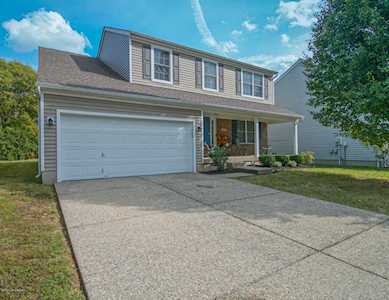 5219 Bannon Crossings Dr Louisville, KY 40218
