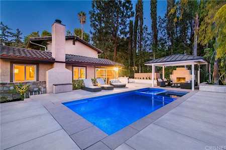 4710 Del Moreno Drive Woodland Hills, CA 91364