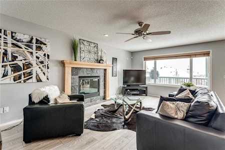 50 Springbluff Boulevard SW Calgary, AB T3H 4B3