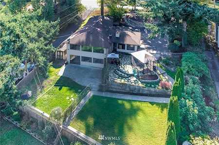 421 Lake Louise Dr SW Lakewood, WA 98498