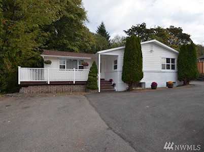2107 Crystal Springs Rd W University Place, WA 98466
