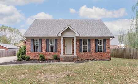 8019 Red Bud Hill Dr Louisville, KY 40228