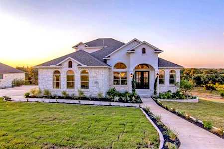 210 Hawthorne Loop #Rim Ro Driftwood, TX 78619