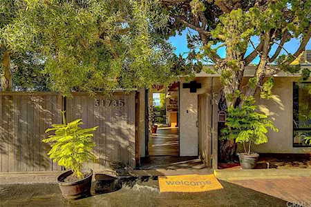 31735 Florence Laguna Beach, CA 92651