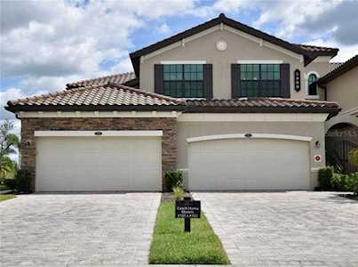 5809 Wake Forest Run #102 Lakewood Ranch, FL 34211