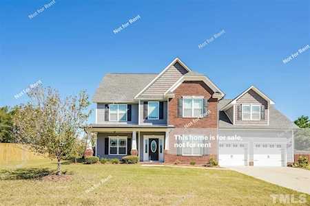 33 Gwendolyn Way Fuquay Varina, NC 27526