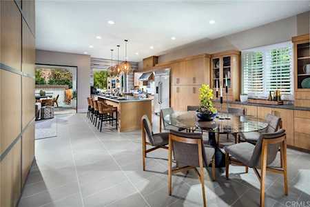 80 Rockinghorse Irvine, CA 92602