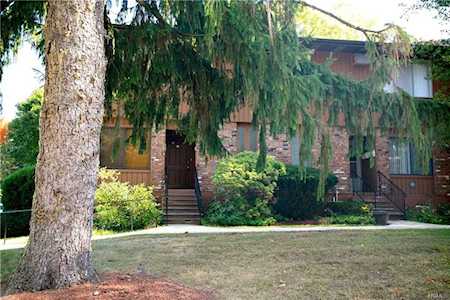 11 Coachlight Square Cortlandt, NY 10548