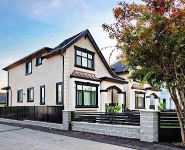 174 E 48th Avenue Vancouver, BC V5W 2C8