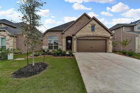 18615 Fairmont Springs Ct Cypress, TX 77429