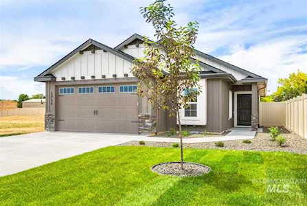 4189 S Lava Springs Loop Nampa, ID 83686